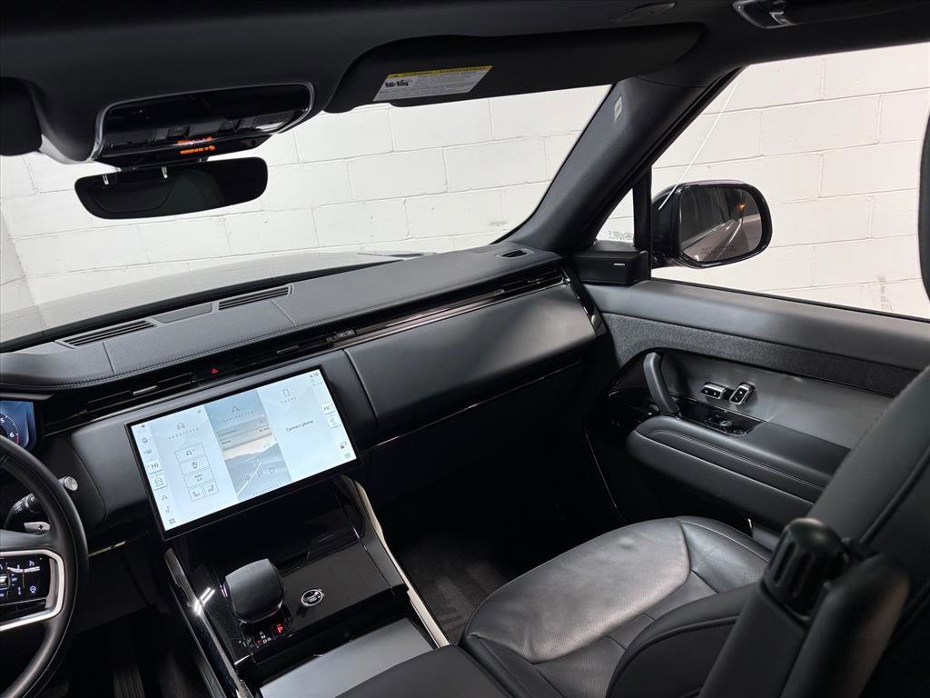 Used 2024 Land Rover Range Rover Sport SE image 34