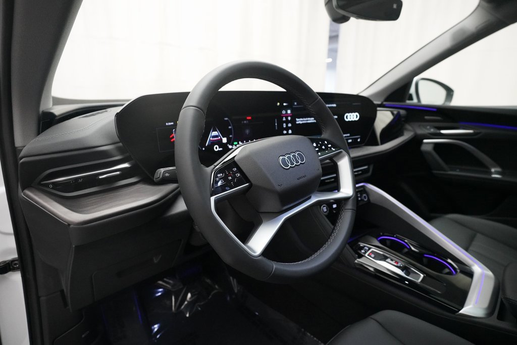 Used 2025 Audi Q5 Premium Plus w/ Premium Plus image 18