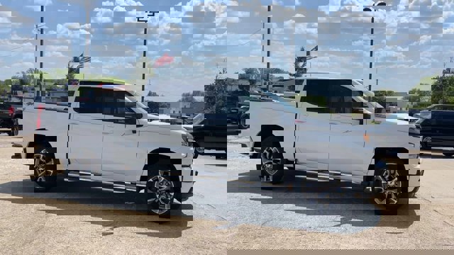 Used 2020 Chevrolet Silverado 1500 RST w/ All-Star Edition AWD/4WD image 2