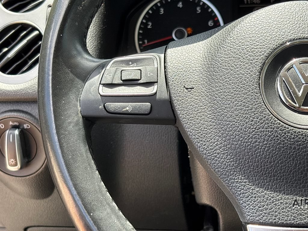 Used 2017 Volkswagen Tiguan S FWD image 18