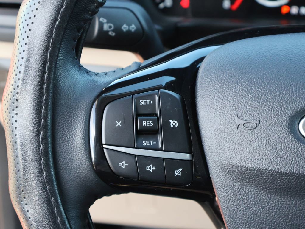 Used 2021 Ford Escape SEL image 37