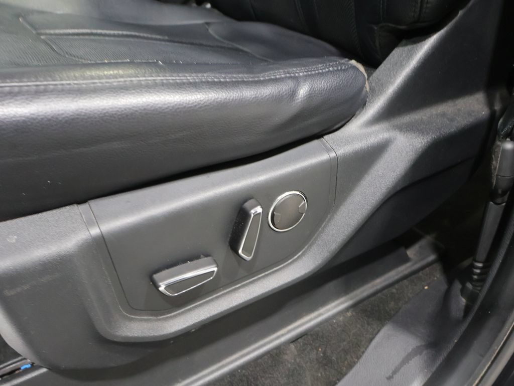 Used 2019 Ford Expedition Max Limited AWD/4WD image 12