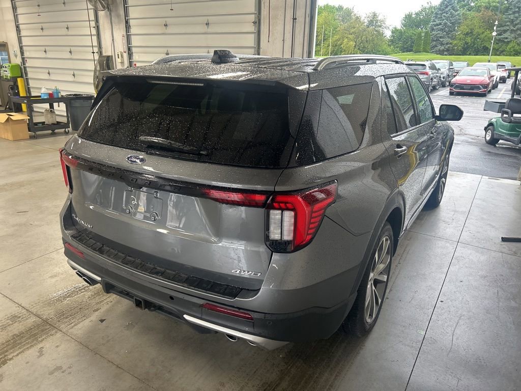 Used 2025 Ford Explorer Platinum w/ Ultimate Package AWD/4WD image 7