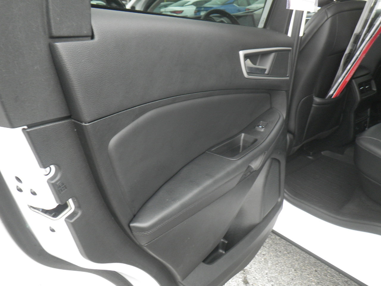 Certified 2024 Ford Edge SEL w/ Convenience Package image 16