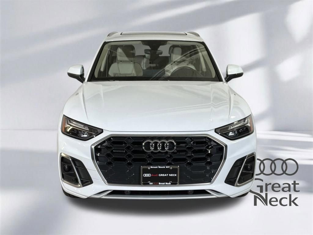 Used 2023 Audi Q5 e Premium w/ Convenience Package AWD/4WD image 21