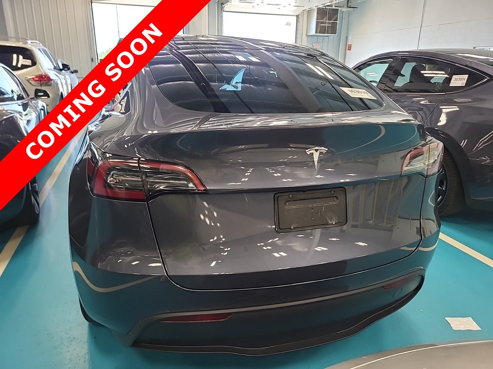 Used 2023 Tesla Model Y 2WD image 4