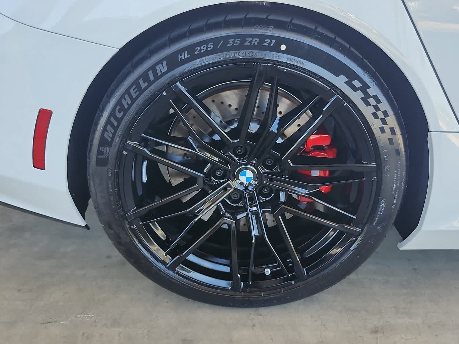 New 2027 BMW M5 Touring AWD/4WD image 9