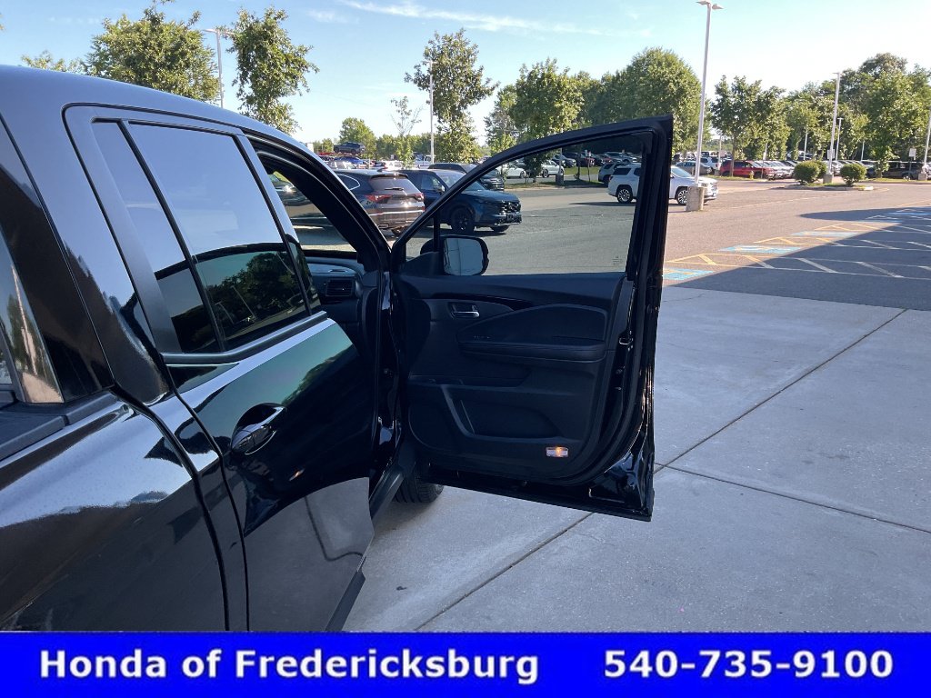 Used 2023 Honda Ridgeline Black Edition image 15