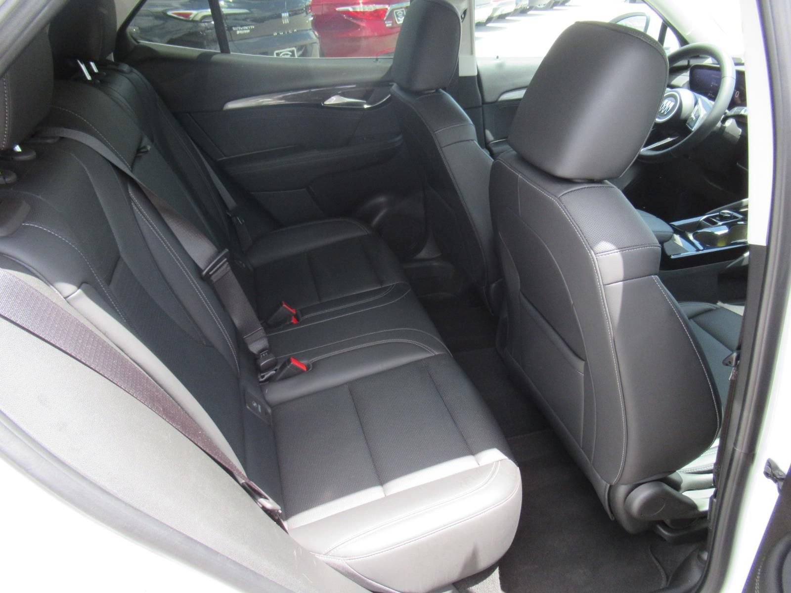 Used 2024 Buick Envision Preferred AWD/4WD image 29