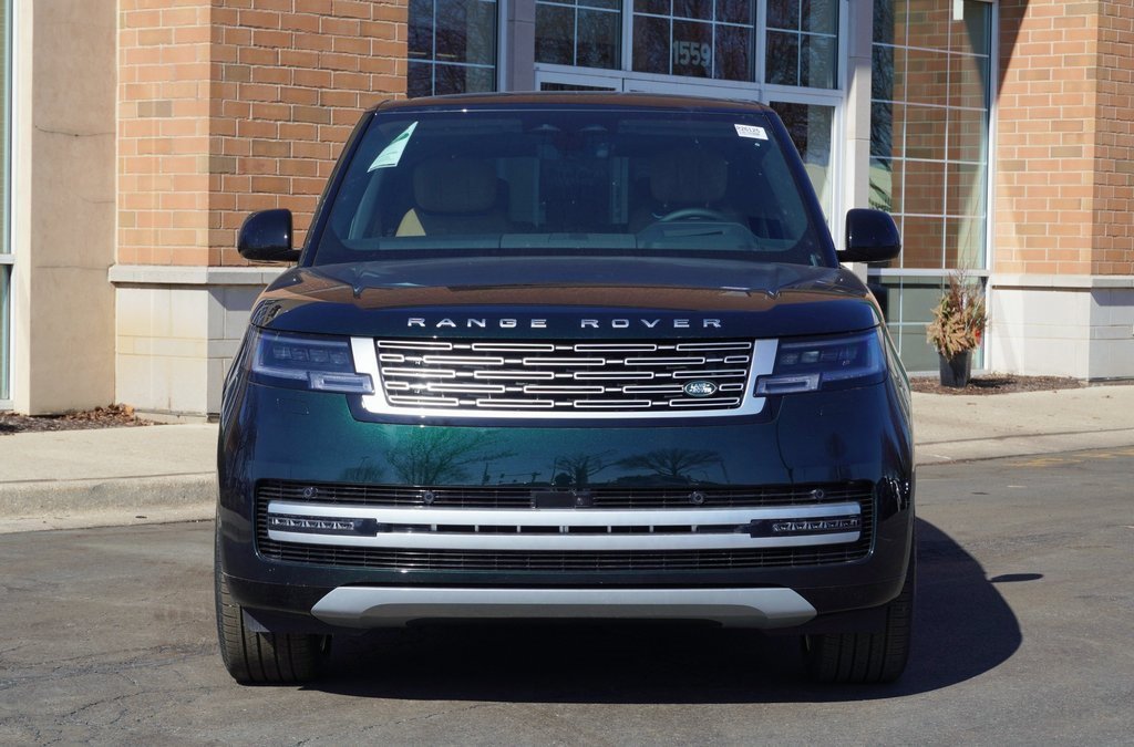 New 2026 Land Rover Range Rover Long Wheelbase Autobiography image 4