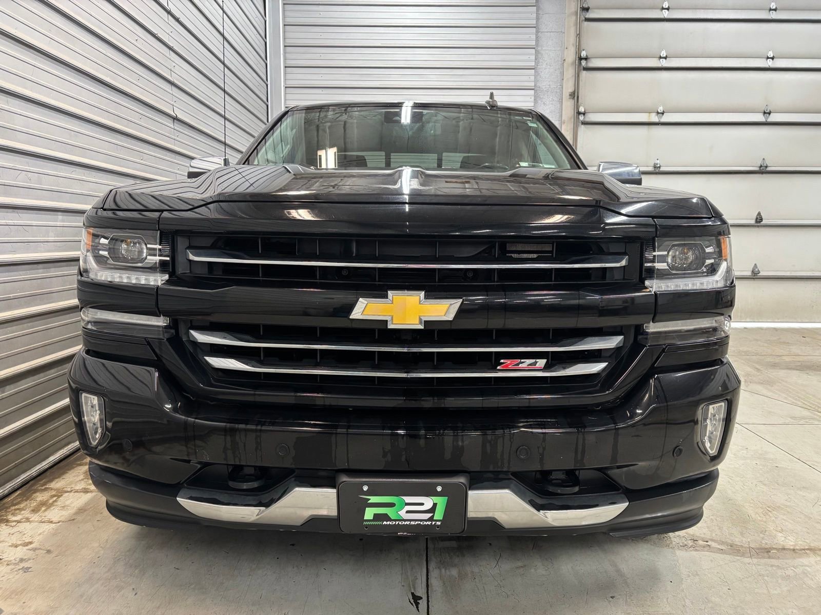 Used 2018 Chevrolet Silverado 1500 LTZ Z71 w/ LTZ Plus Package image 2