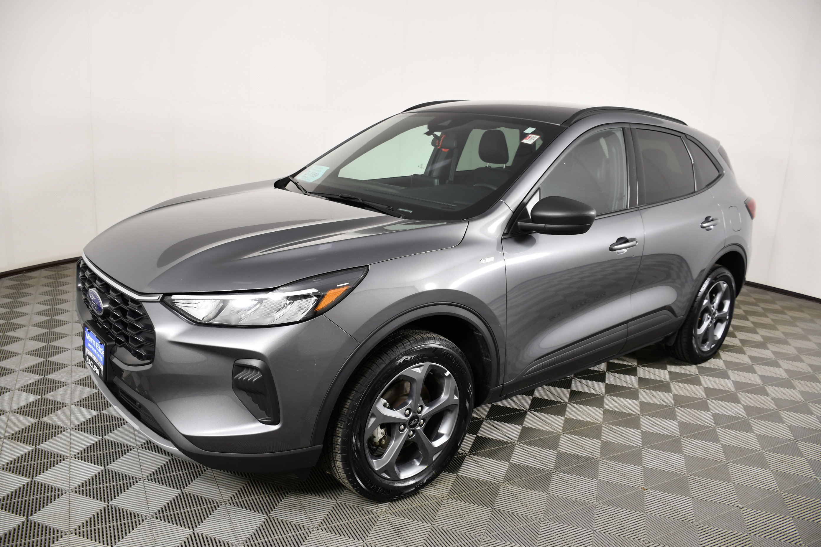 Used 2025 Ford Escape ST-Line image 10