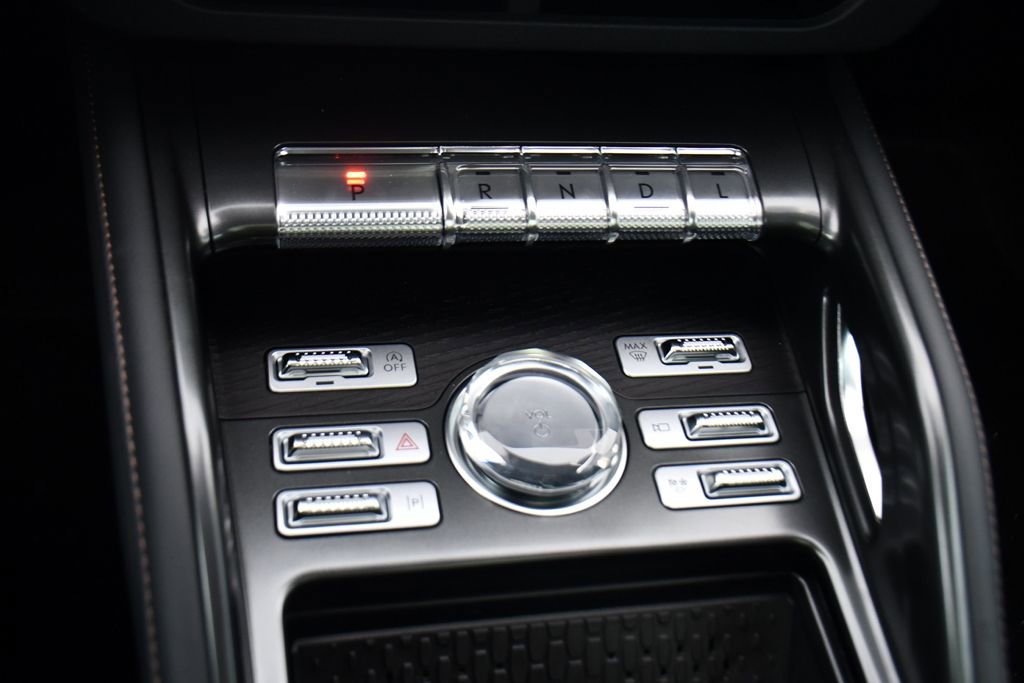 Used 2026 Lincoln Nautilus Reserve AWD/4WD image 32