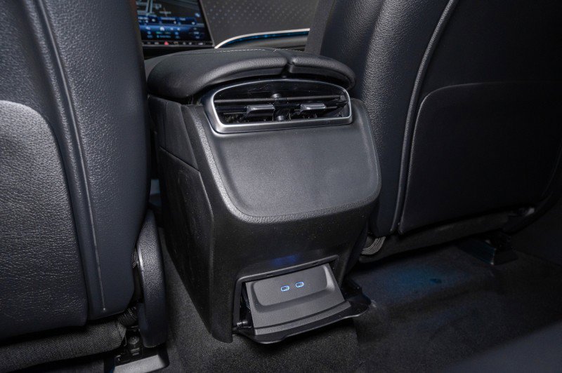 New 2026 Mercedes-Benz EQE 320+ SUV image 24