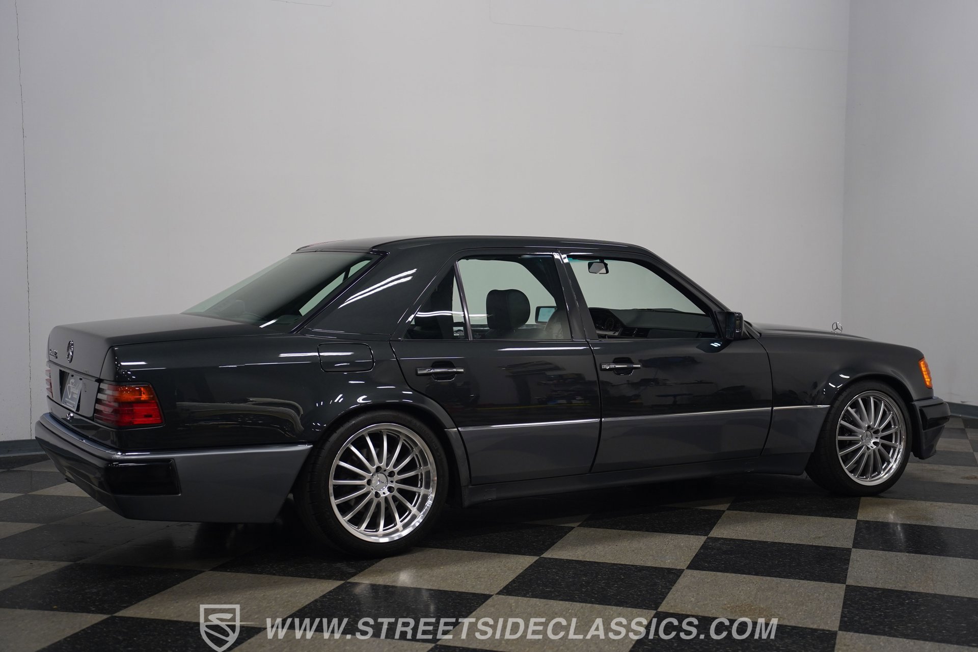 Used 1993 Mercedes-Benz 500 E image 16