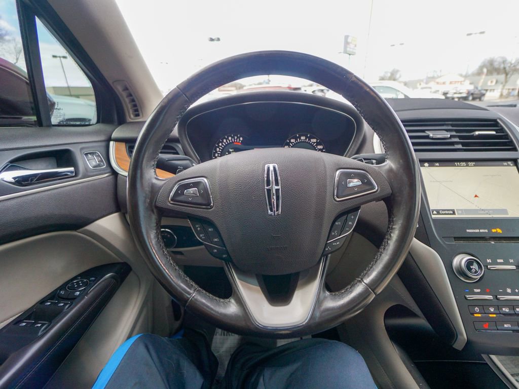 Used 2017 Lincoln MKC Select w/ Select Plus Package image 21