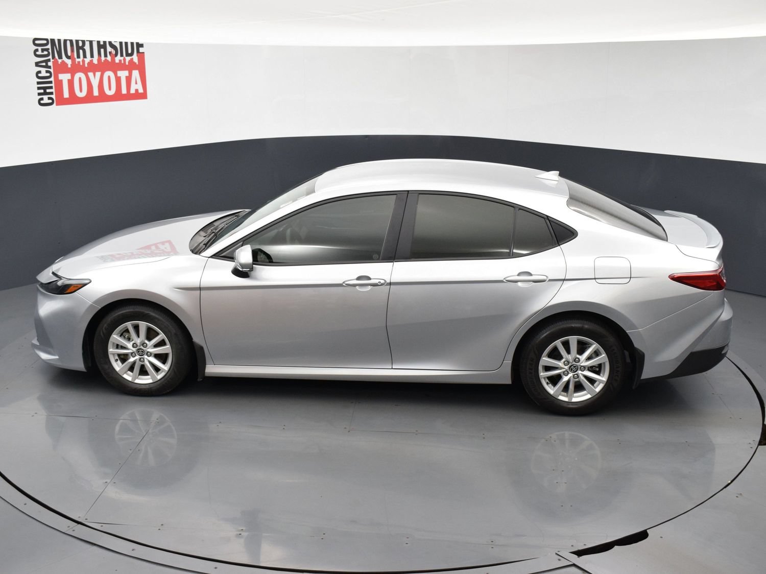 Used 2025 Toyota Camry LE w/ Convenience Package FWD image 19