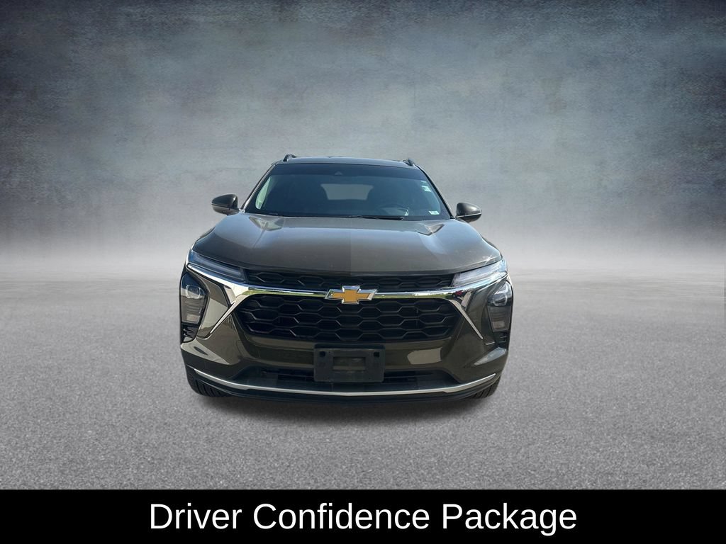 Used 2024 Chevrolet Trax LT w/ Driver Confidence Package FWD image 9