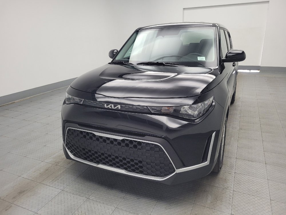 Used 2025 Kia Soul LX FWD image 15