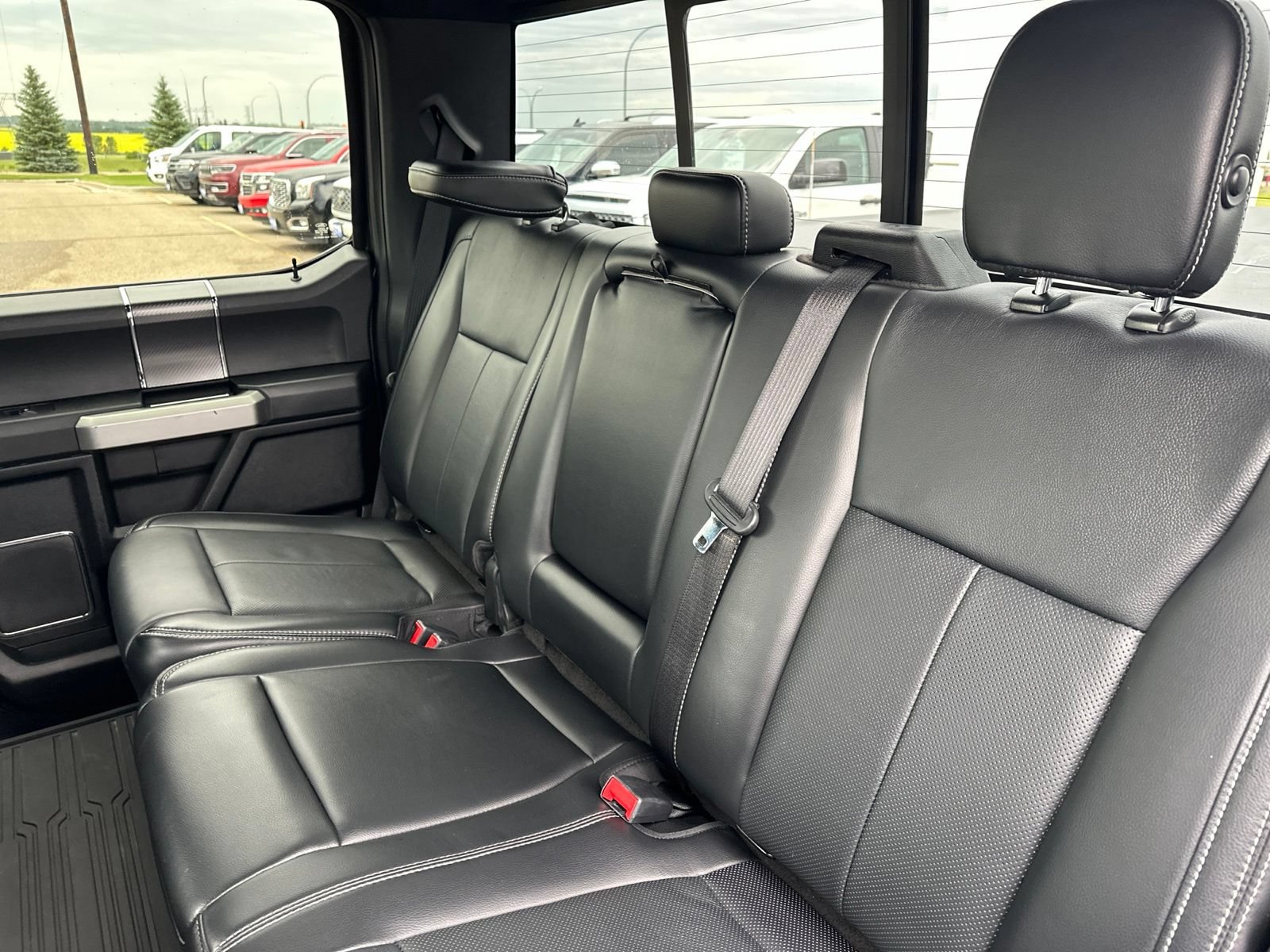 Used 2019 Ford F150 Lariat w/ Equipment Group 502A Luxury AWD/4WD image 27