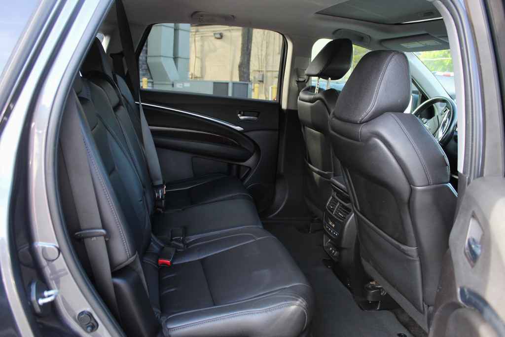 Used 2017 Acura MDX FWD image 30