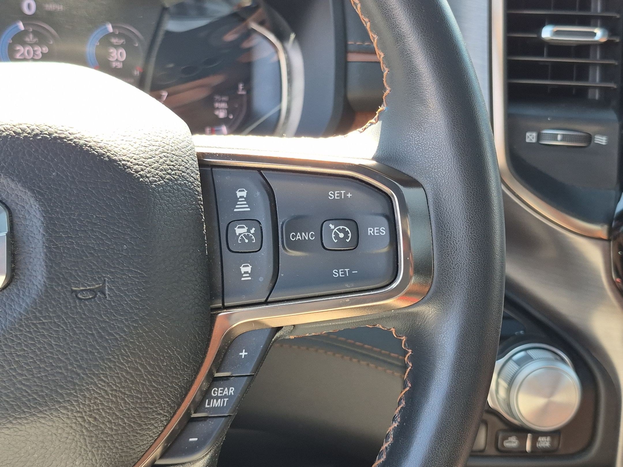Used 2024 RAM 1500 Limited AWD/4WD image 15