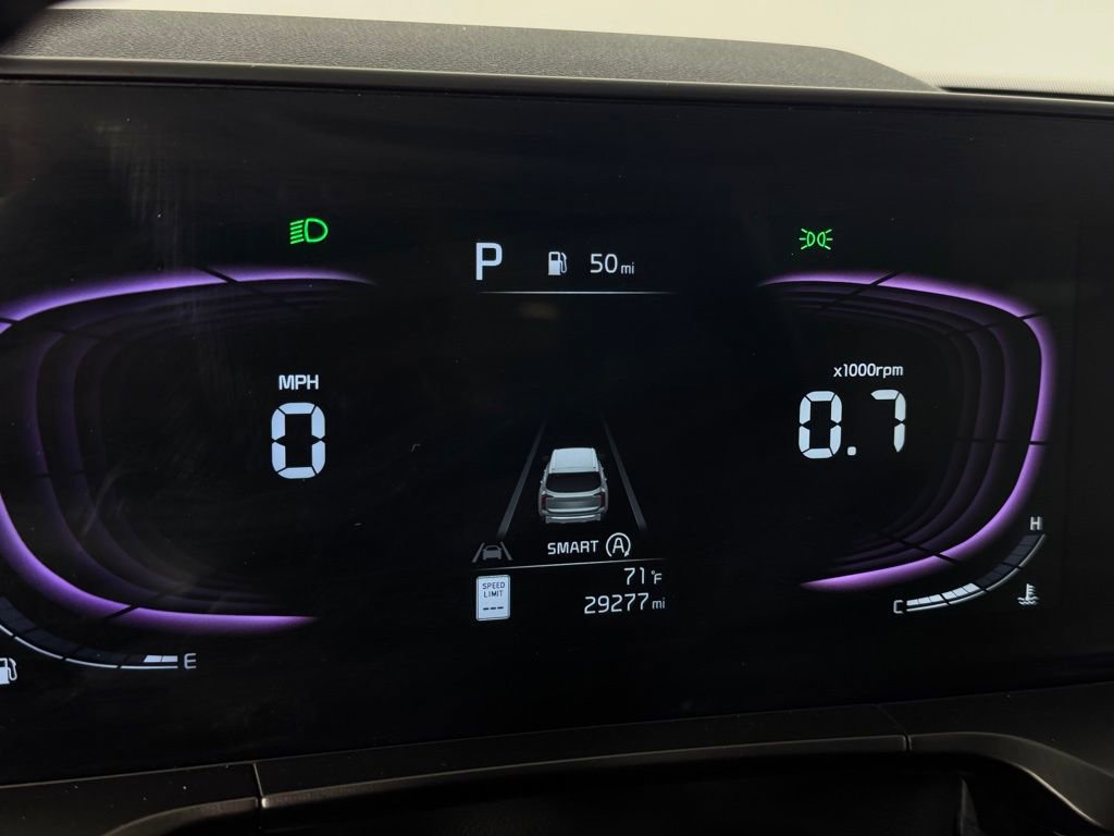 Used 2024 Kia Telluride S image 19