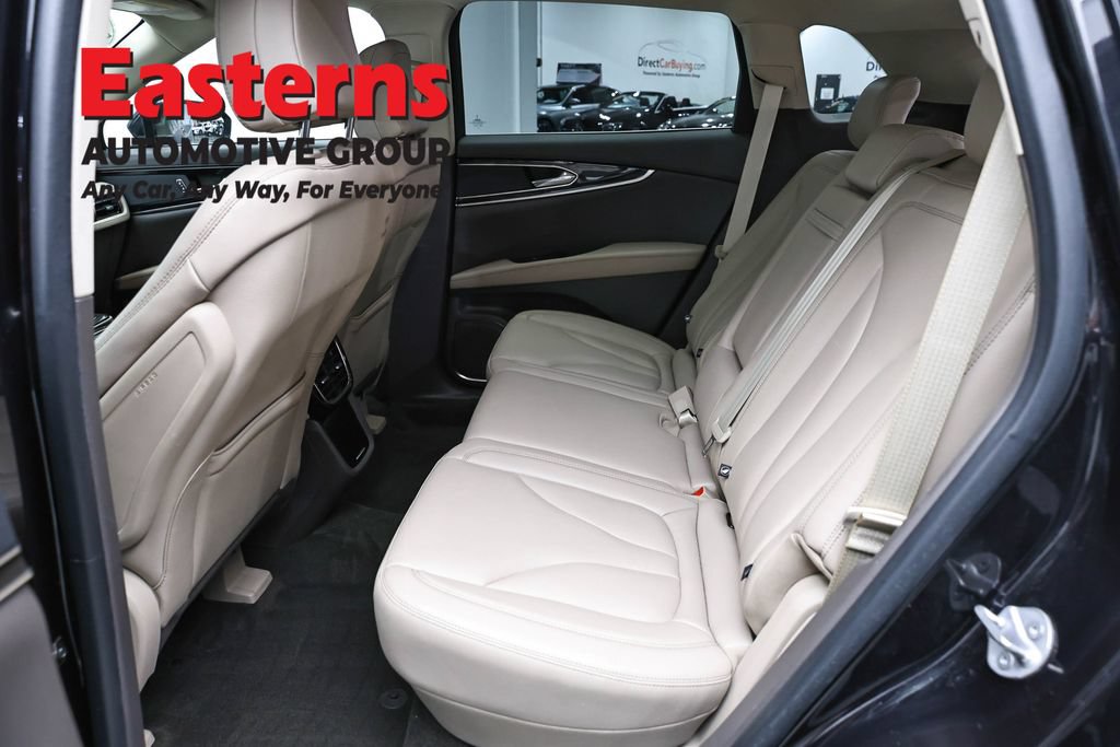 Used 2022 Lincoln Nautilus AWD w/ Premium Package image 22