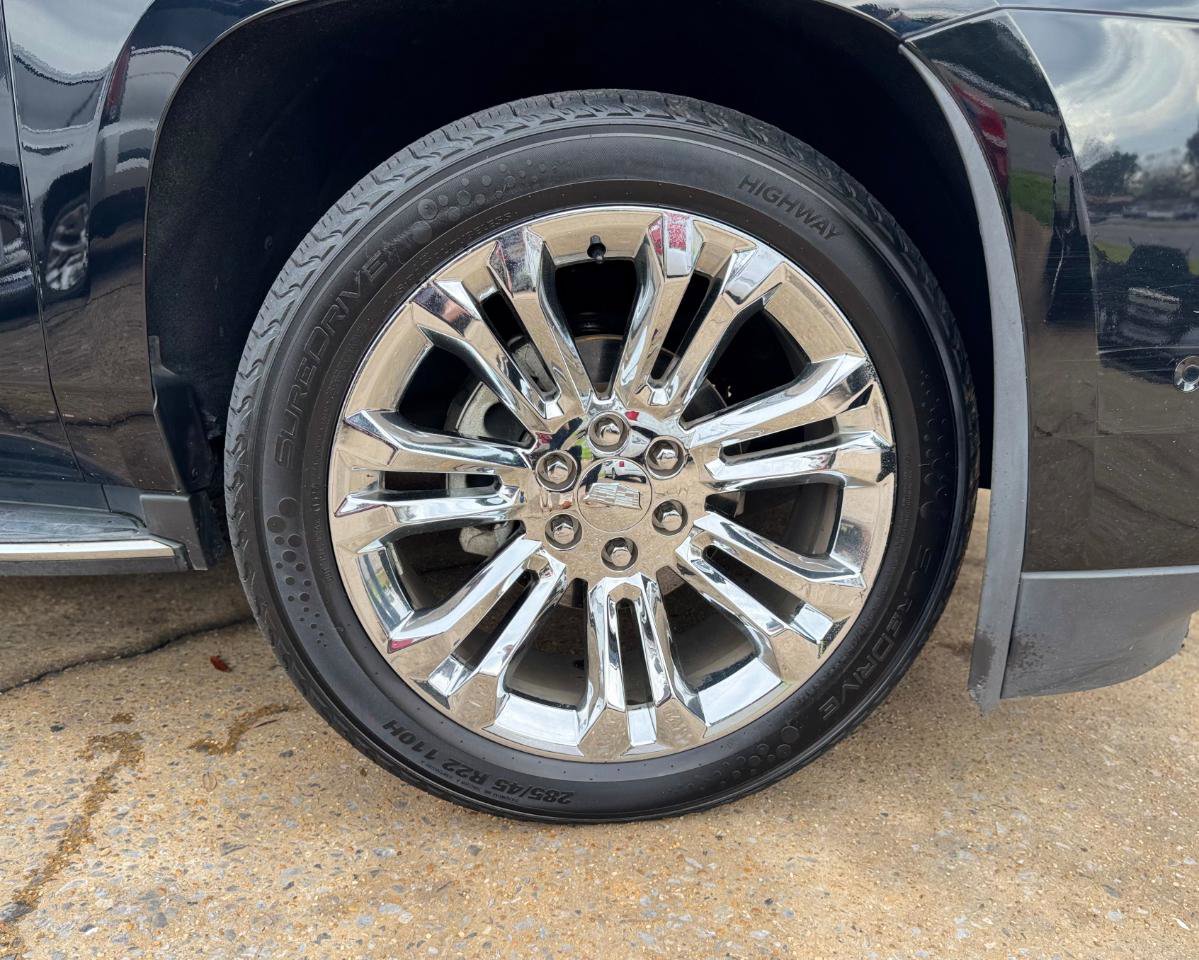 Used 2018 Cadillac Escalade ESV Luxury w/ LPO, Radiant Package RWD image 16