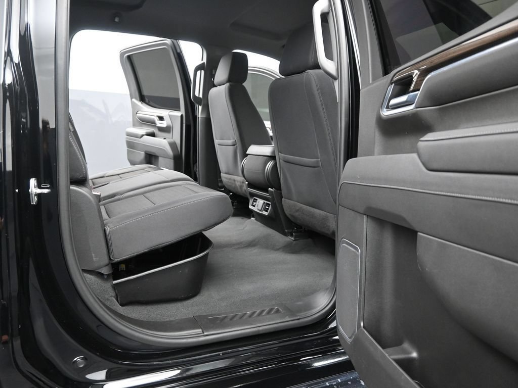 Used 2023 Chevrolet Silverado 1500 LT RWD image 18