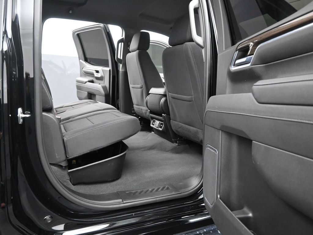 Used 2023 Chevrolet Silverado 1500 LT image 18