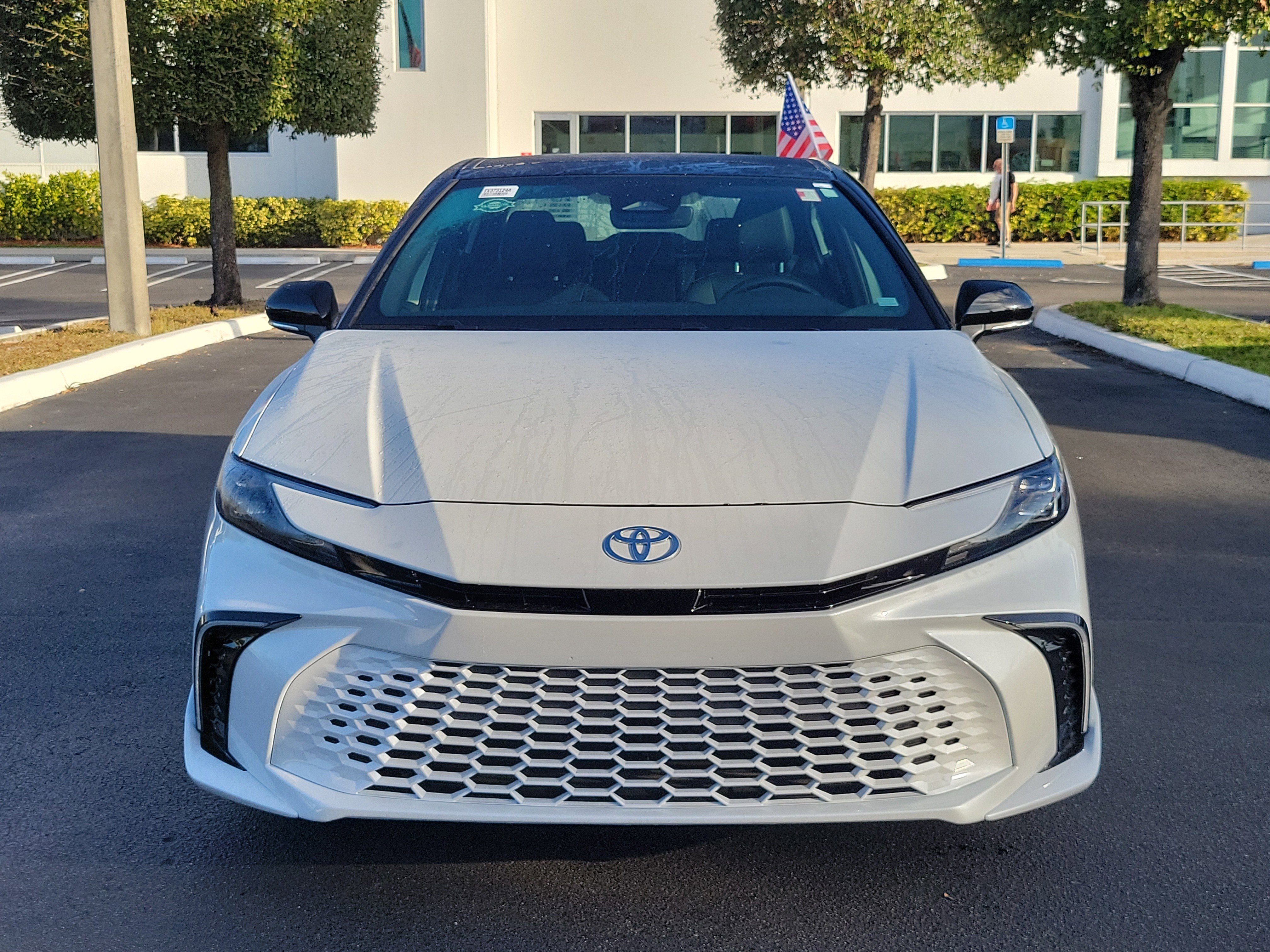 Used 2025 Toyota Camry XSE image 4