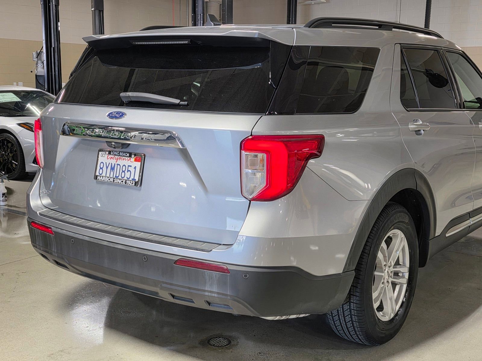 Used 2021 Ford Explorer XLT image 11