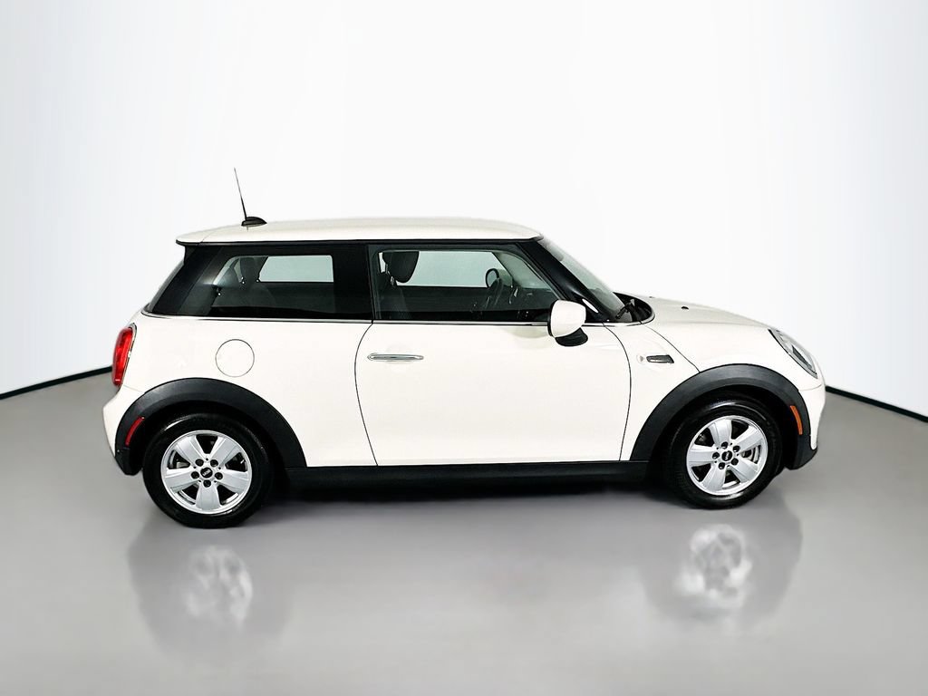 Used 2021 MINI Cooper 2-Door Hardtop FWD image 8