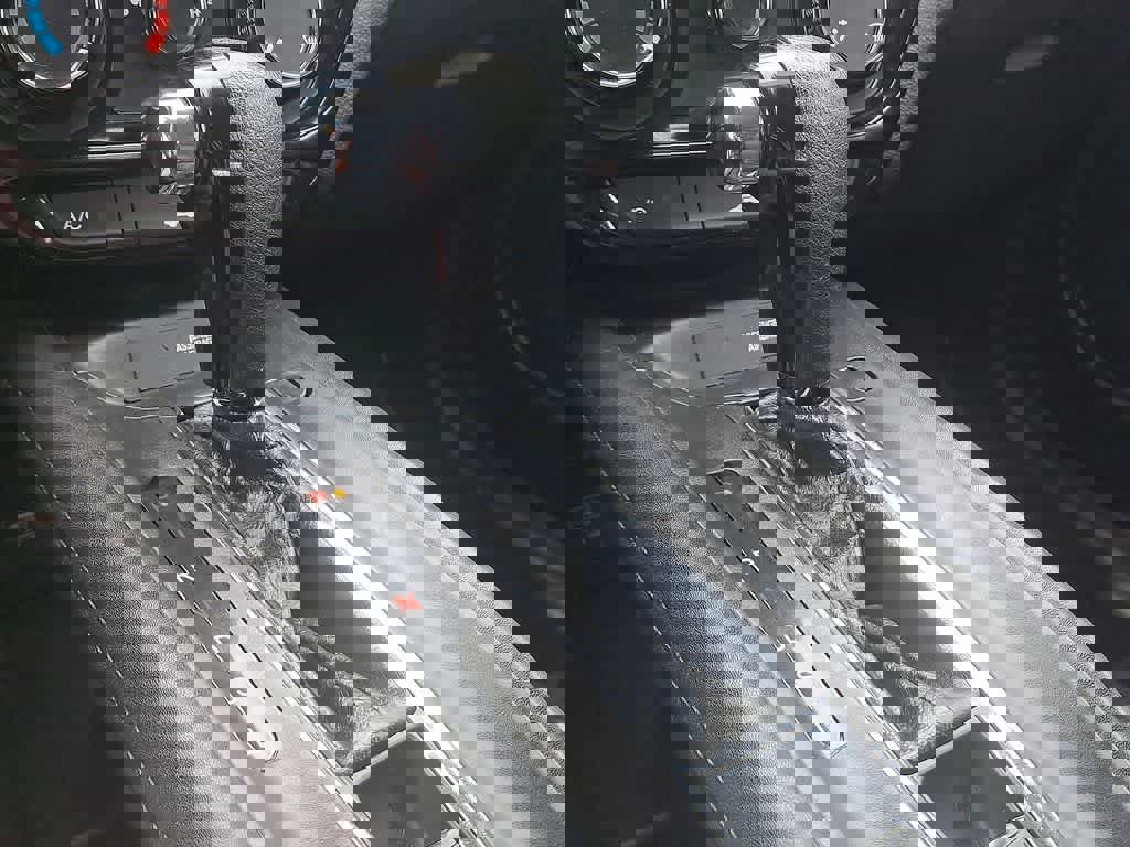 Certified 2021 Honda HR-V LX image 12