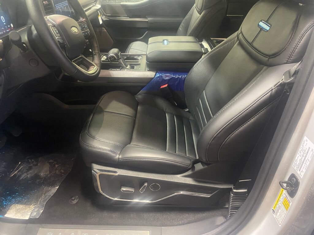 New 2025 Ford F150 Platinum image 9