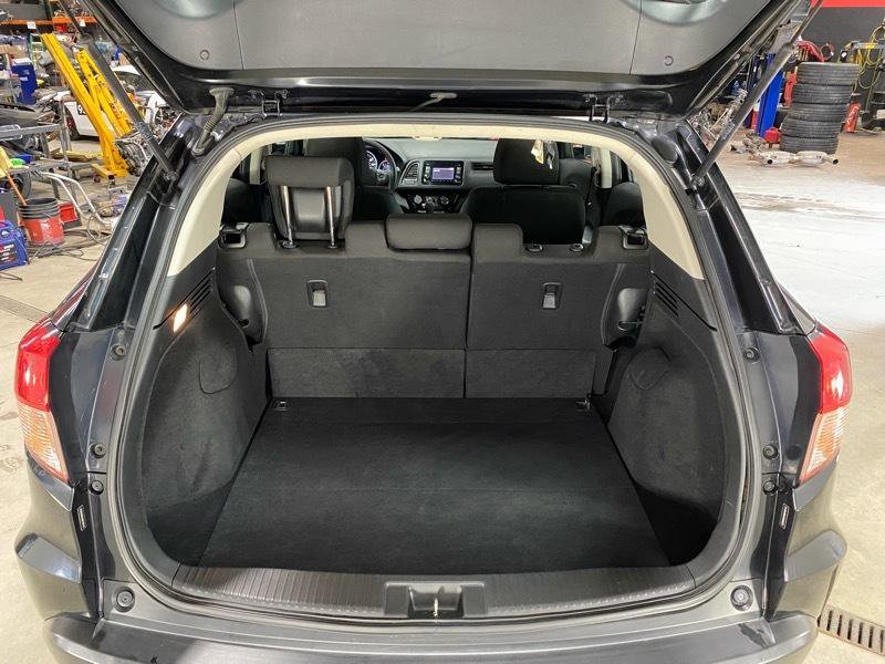 Used 2016 Honda HR-V LX image 17