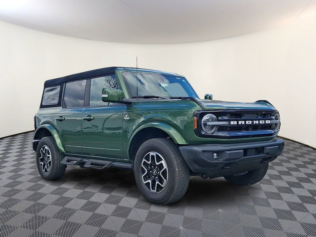 Certified 2023 Ford Bronco Outer Banks AWD/4WD image 1