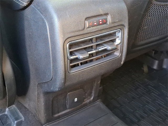 Used 2022 Lincoln Corsair Standard w/ Equipment Group 101A image 12