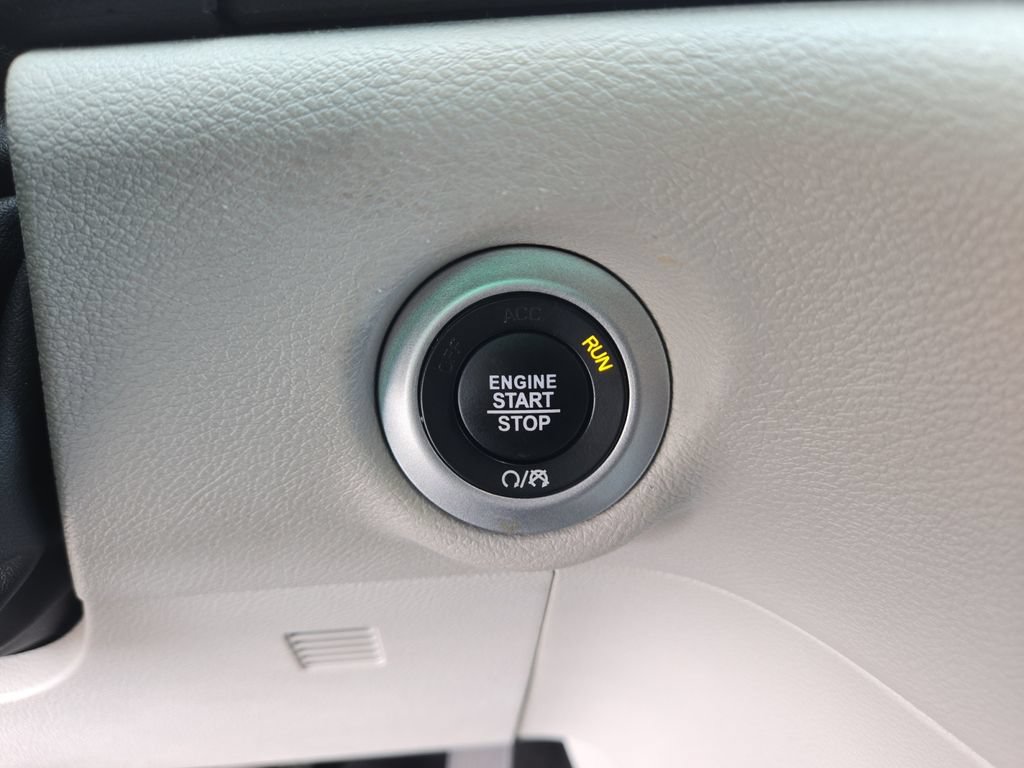Used 2023 Chrysler Voyager LX FWD image 30