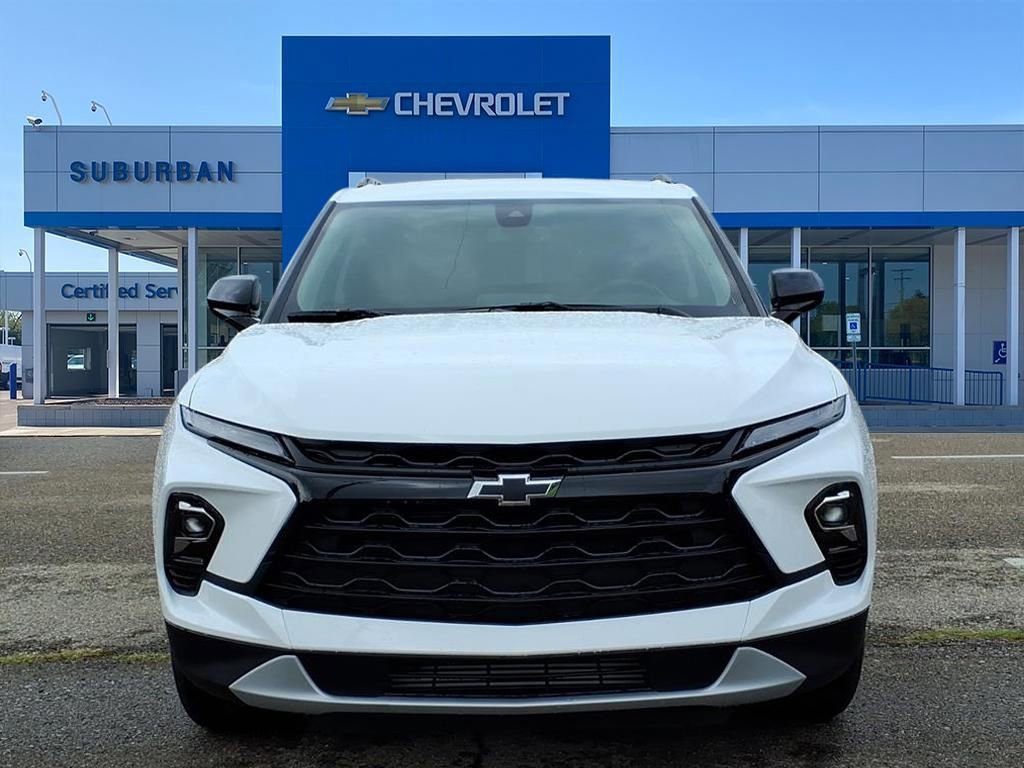 New 2025 Chevrolet Blazer LT w/ Convenience Package image 2