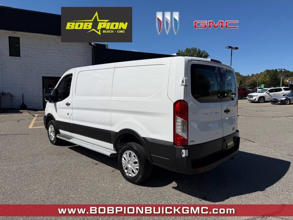 Used 2025 Ford Transit 250 Low Roof w/ Exterior Upgrade Package RWD image 3
