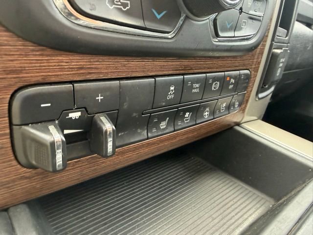 Used 2015 RAM 2500 Laramie w/ Black Appearance Group image 27