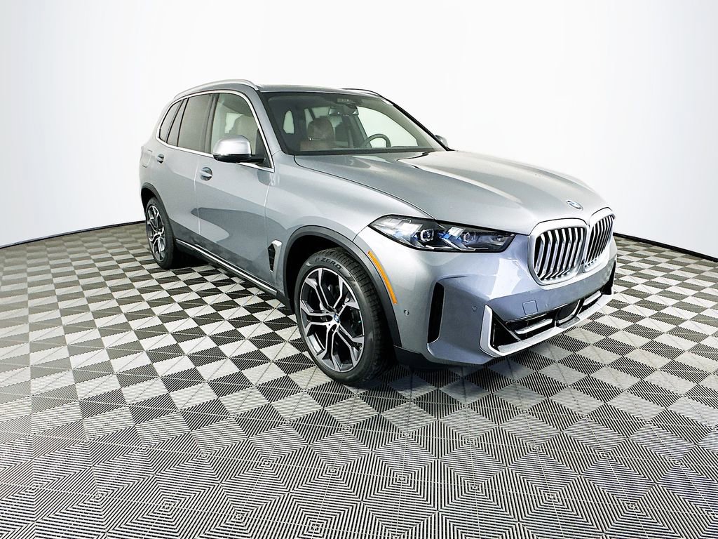 New 2026 BMW X5 xDrive40i w/ Executive Package image 2