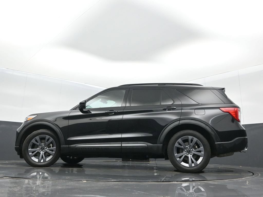 Used 2022 Ford Explorer XLT w/ Equipment Group 202A image 39