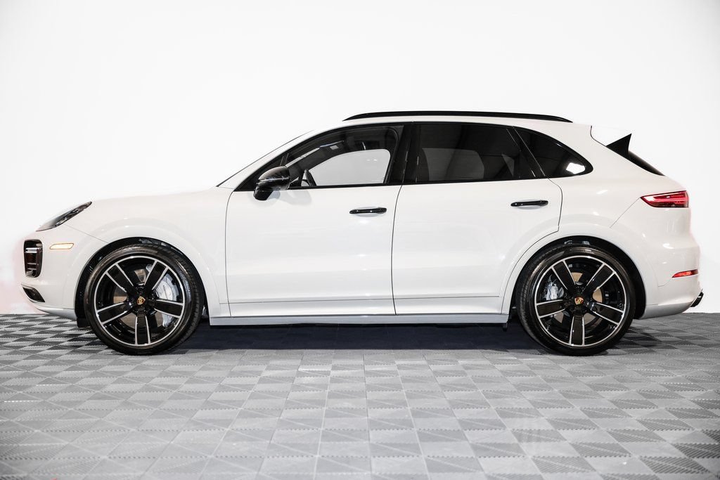 Used 2019 Porsche Cayenne Turbo AWD/4WD image 12