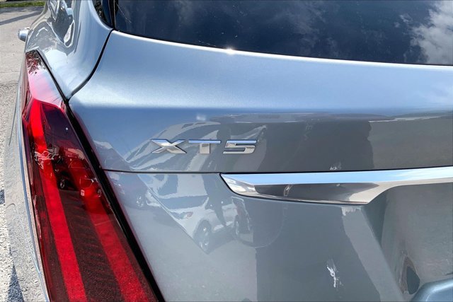 Used 2023 Cadillac XT5 Luxury AWD/4WD image 7