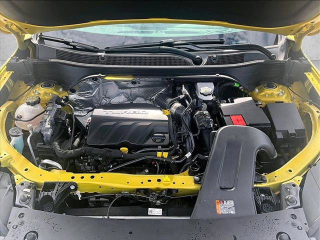 Used 2025 Chevrolet Trax RS FWD image 11
