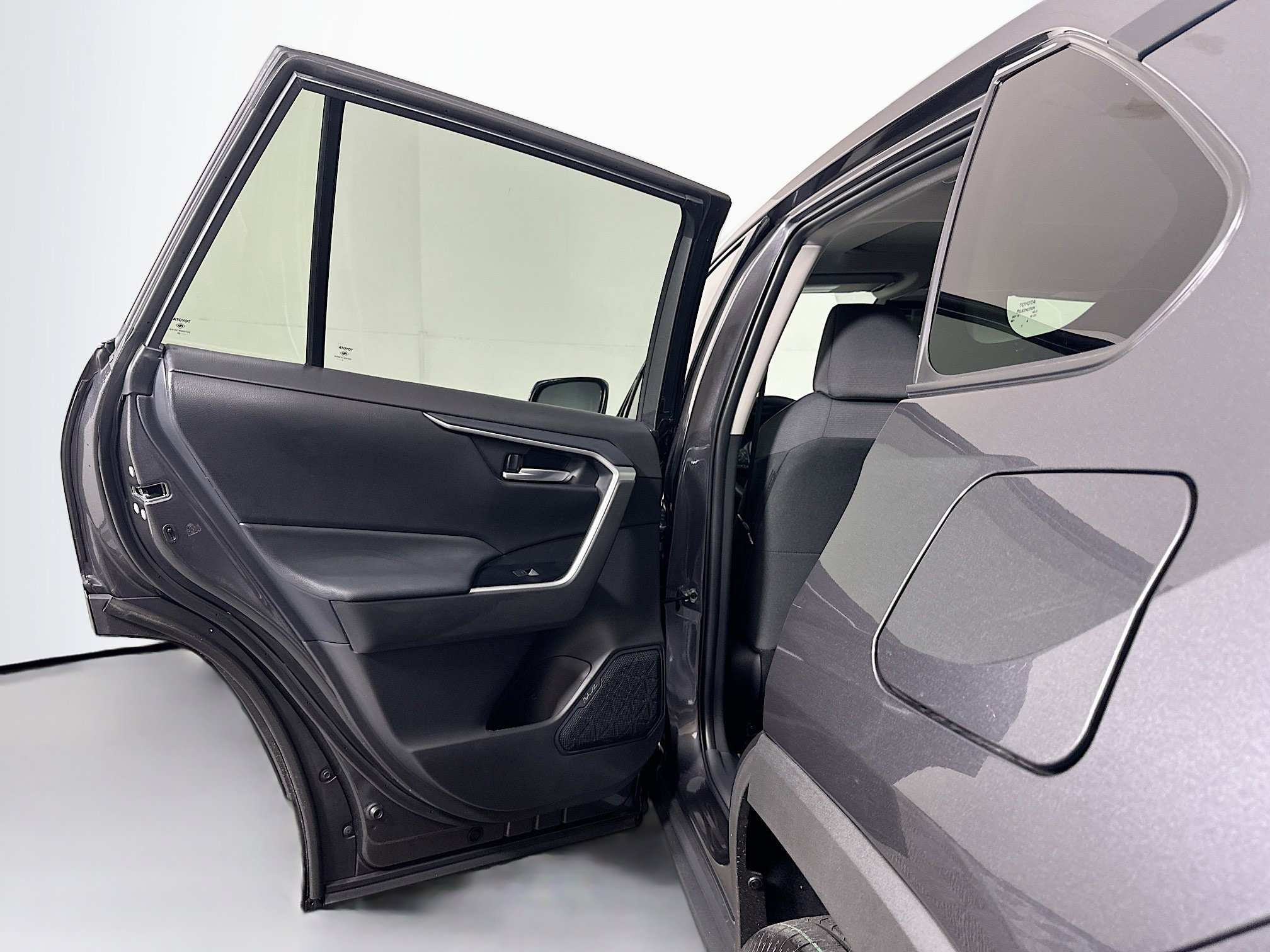 Used 2025 Toyota RAV4 XLE w/ Convenience Package image 26