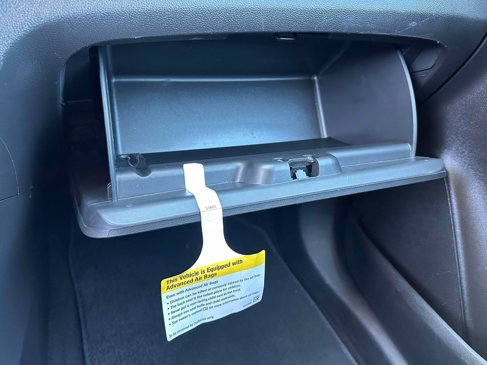 Used 2022 Chevrolet Trax LT w/ LT Convenience Package image 37